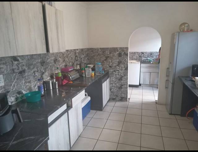 3 BEDROOM HOUSE FOR SALE IN STRUBENVALE